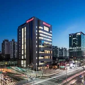 4* Hotel Ramada By Wyndham Sindorim