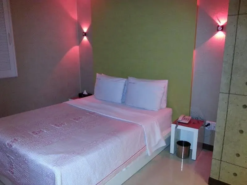 Rosenheim Hotel Goyang 4*,  South Korea